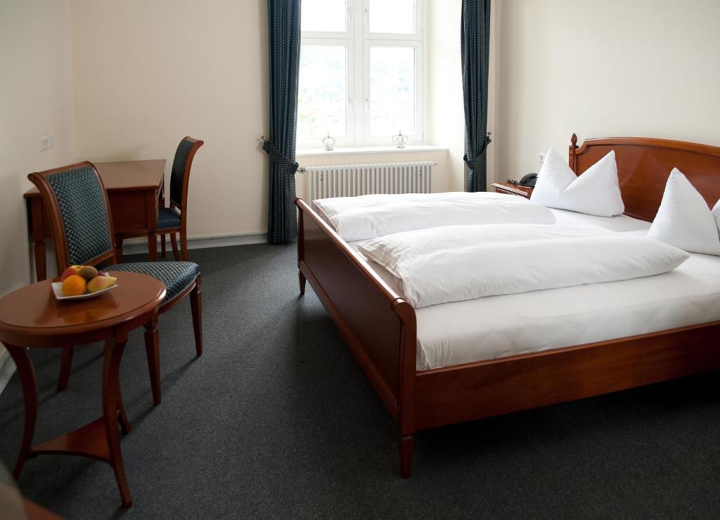 Schlosshotel 希尔施霍恩 客房 照片