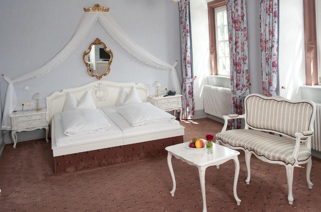 Schlosshotel 希尔施霍恩 客房 照片